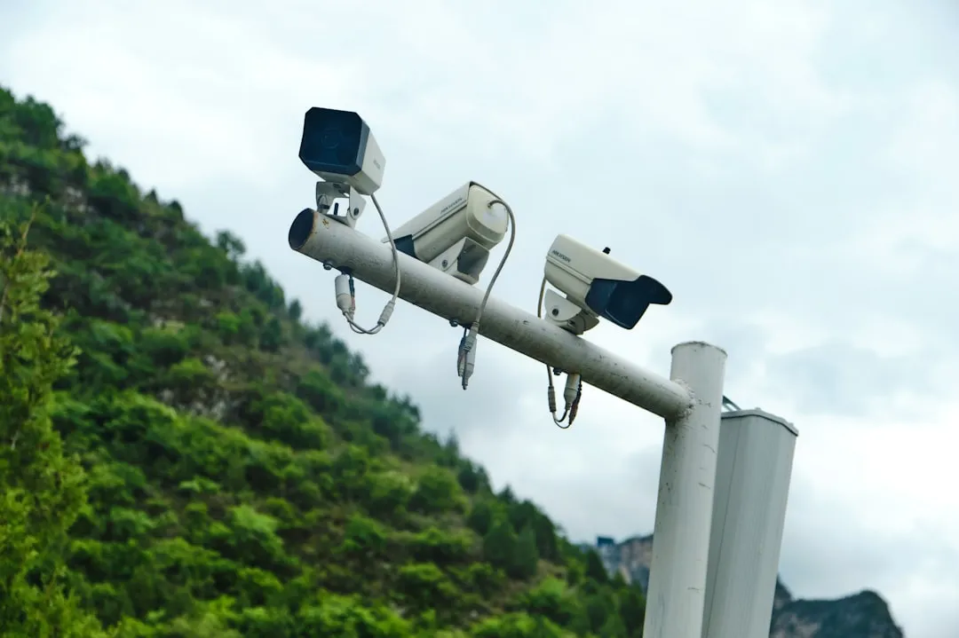 废气治理设备RTO与活性炭吸附方案对比及适用场景分析
